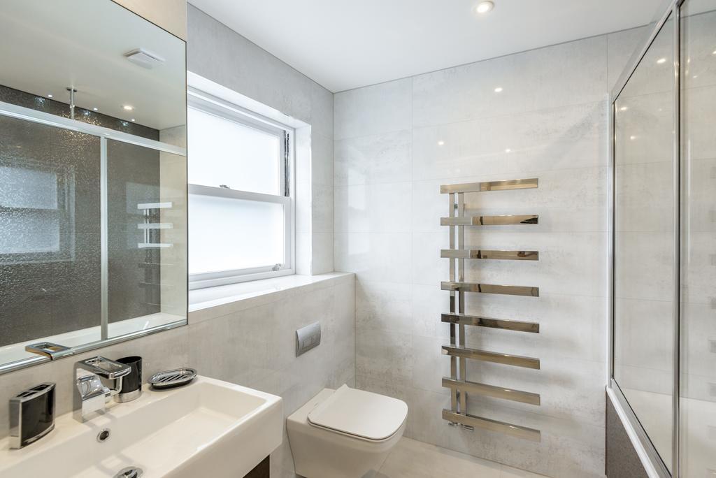 High Street Kensington Apartment London Room photo